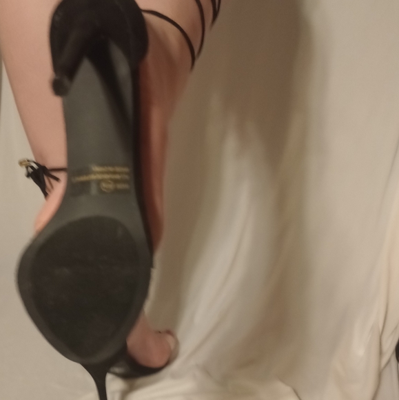 Lulu's Women's Size 8.5 Strappy Heels - Picture 4 of 6
